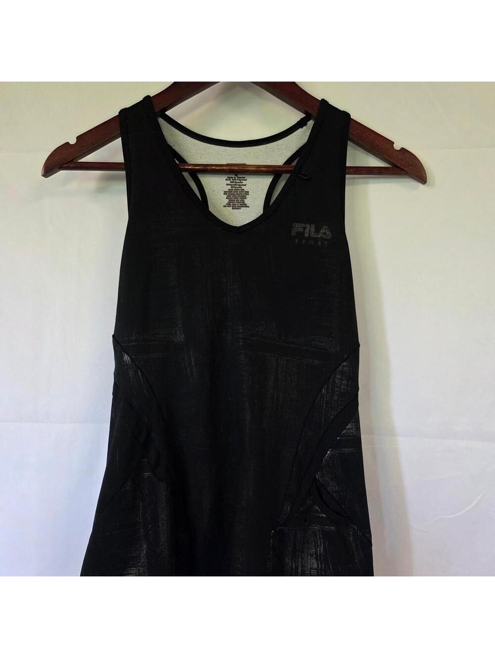 Fila black tank top with subtle gray brushstroke pattern #activewear #fitness